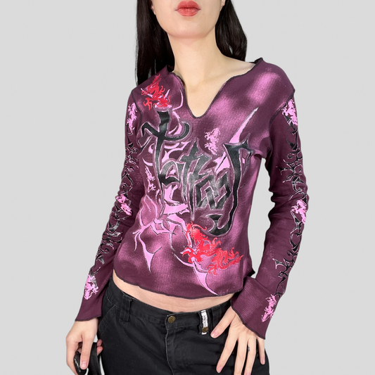 Vintage 2000's Grunge Purple Longsleeve with Gothic Writing Print (M/L)