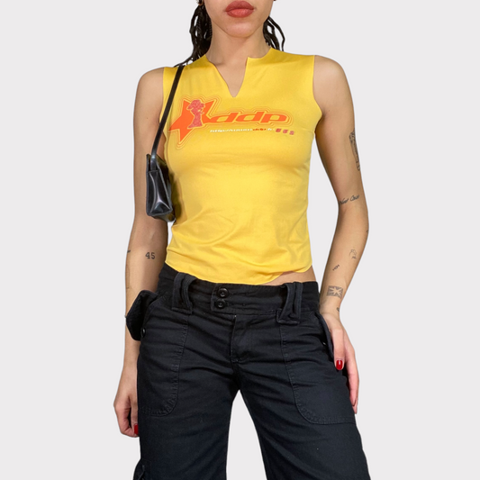 Vintage 90's Skater Yellow Tank Top with Orange 'ddp' Print (S)