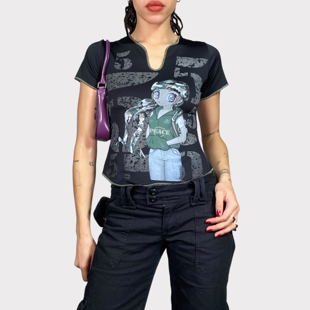 Vintage 90's Grunge Balck Shirt with Anime Girl Print and Contrast Stitching (S/M)