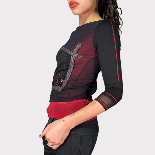 Vintage 2000's Grunge Black and Red Longsleeve with Letter Print (S)