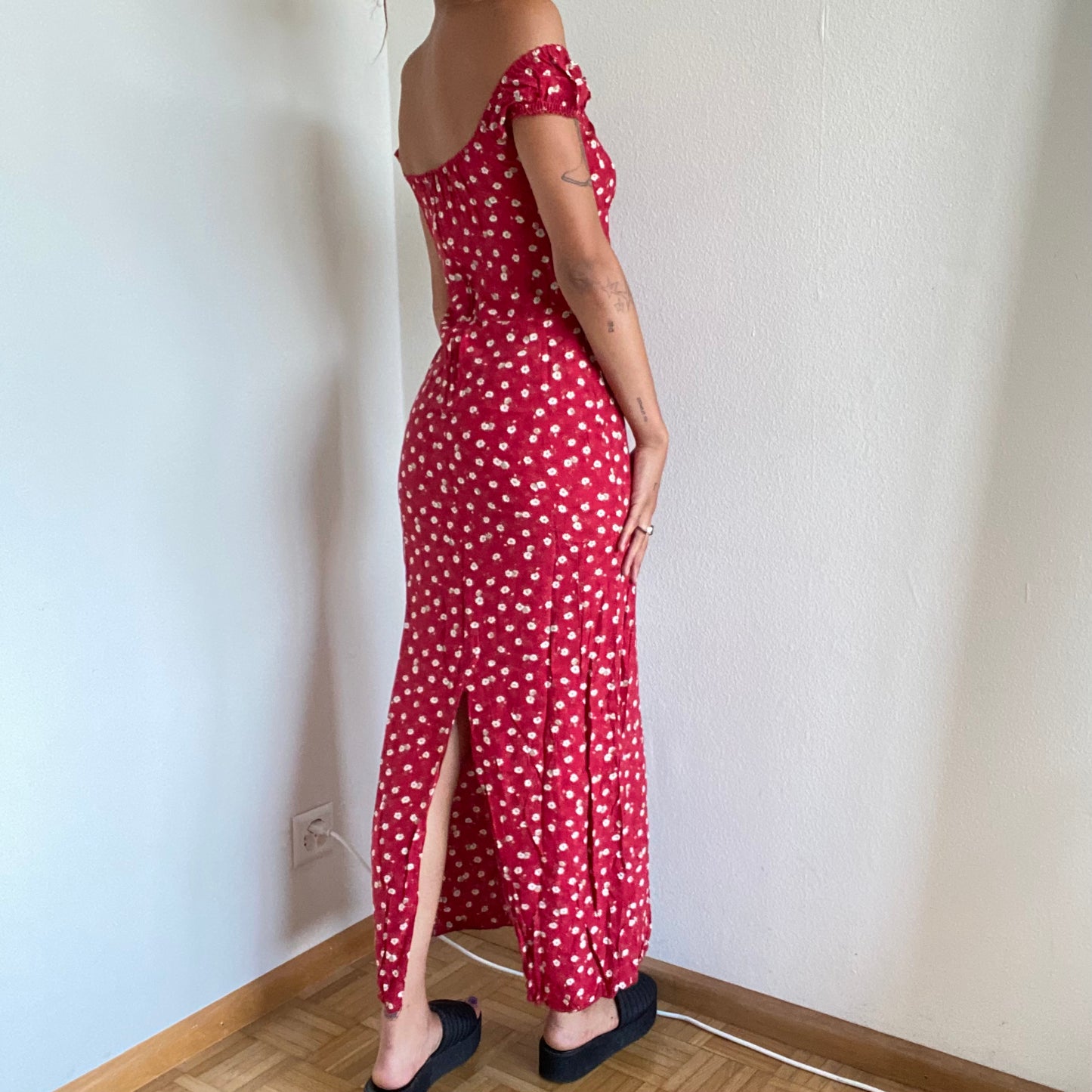 Vintage 90’s Romantic Red Floral Milkmaid Maxi Dress (S)