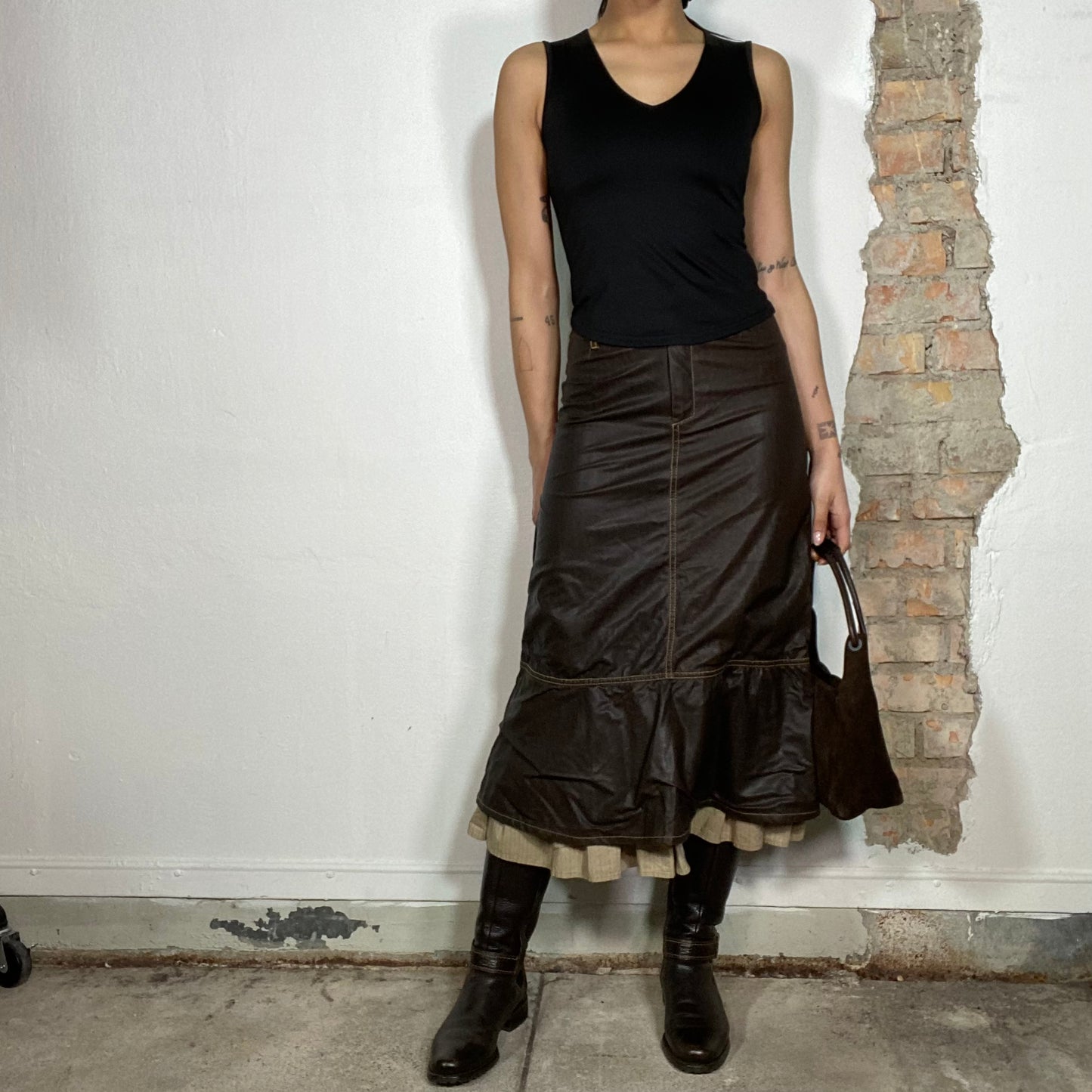 Vintage 90's Downtown Girl Brown Faux Leather Maxi Skirt with Contrast Stitching (S)