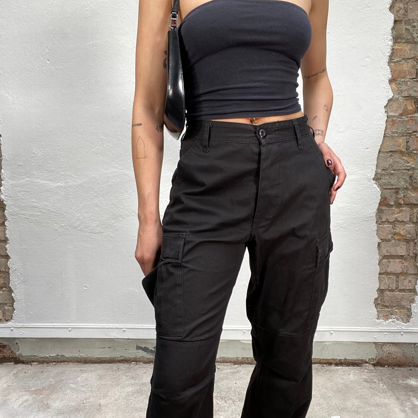 Vintage 2000's Streetstyle Black Cargo Pants (S)