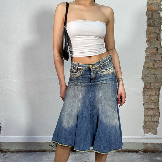 Vintage 2000's Downtown Girl Mid Wash Denim Flared Midi Skirt (S/M)