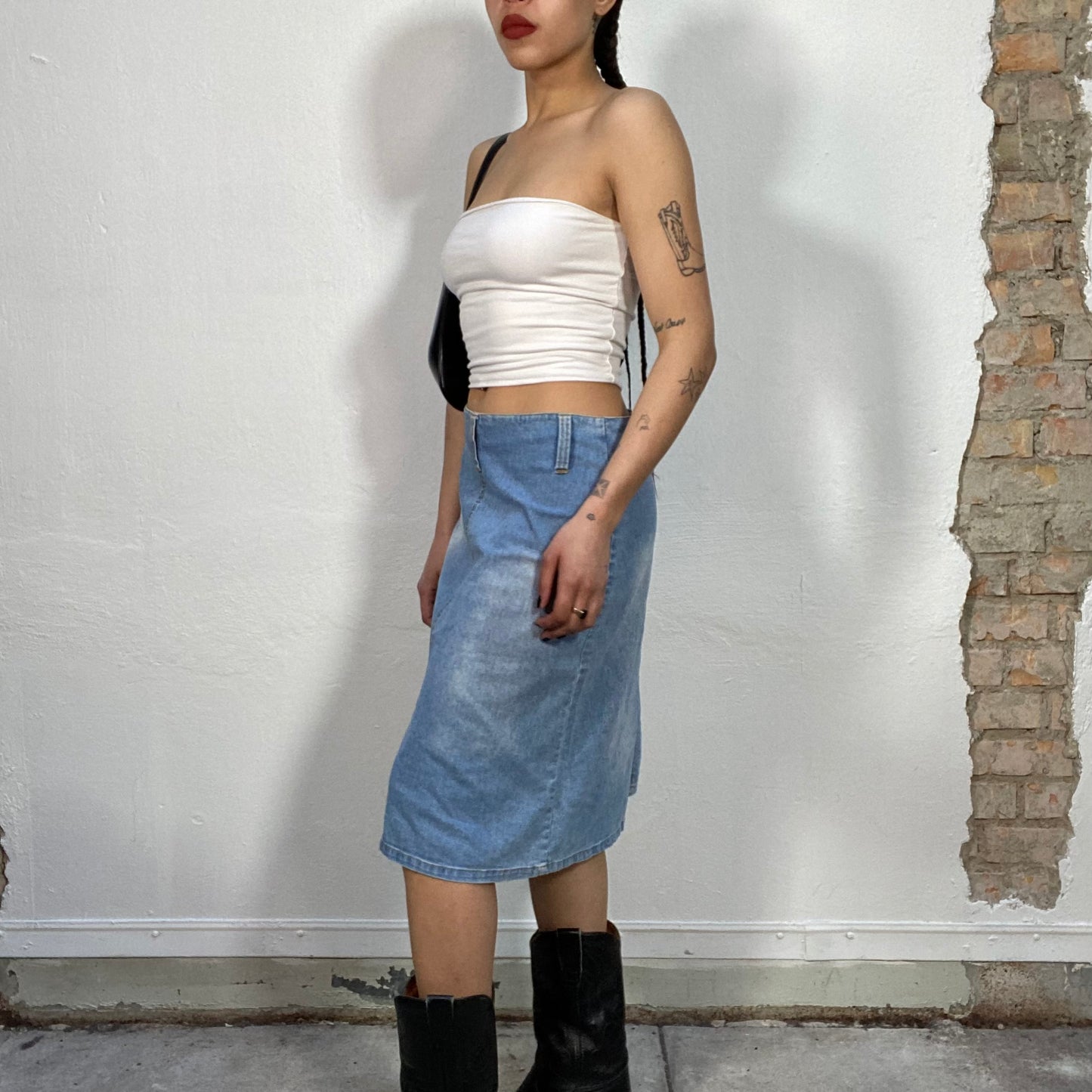 Vintage 2000's Downtown Girl Light Wash Straight Denim Midi Skirt (S/M)