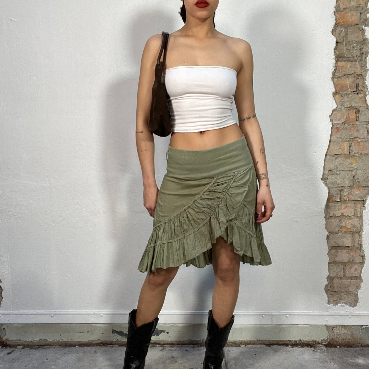 Vintage 2000's Indie Khaki Asymmetrical Midi Skirt with Ruffle Details (S)