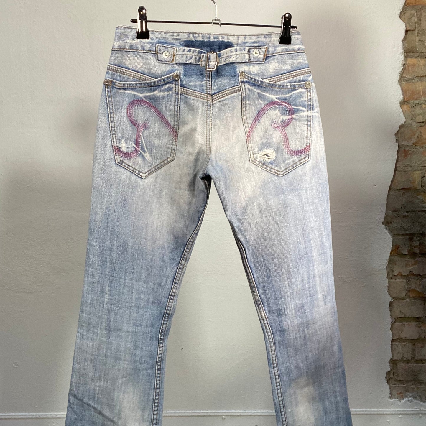 Vintage 90's Indie Sleaze Light Washed Straight Leg Distressed Jeans (XS)