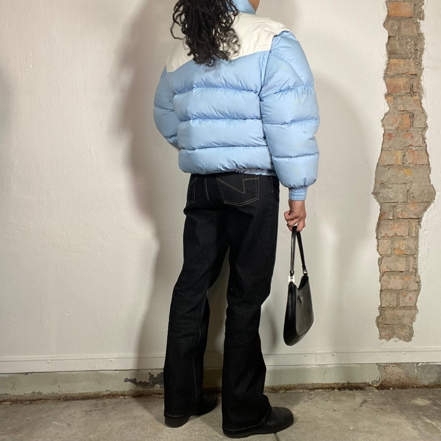 Vintage 90's Winter Baby Blue and White Puffer Jacket (S)