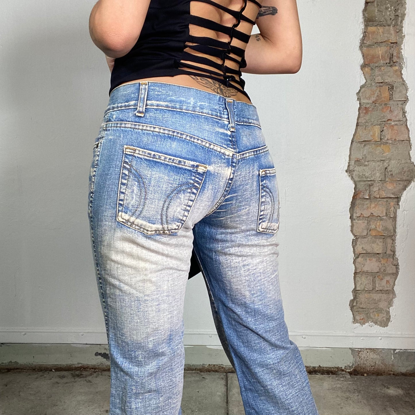 Vintage 90's Model Off Duty Light Wash Jeans Slightly Flared (S)