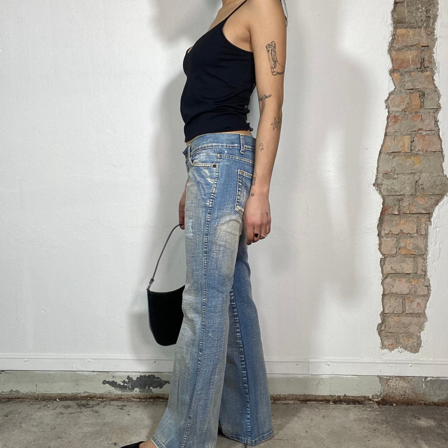 Vintage 90's Model Off Duty Light Wash Jeans Slightly Flared (S)