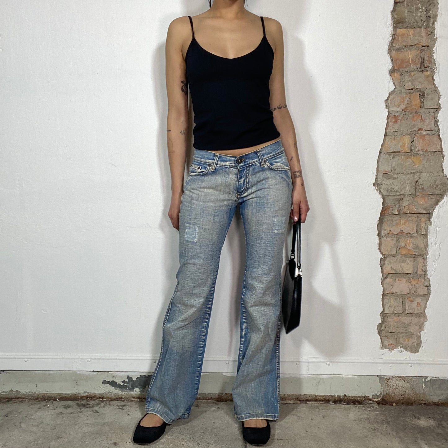 Vintage 90's Model Off Duty Light Wash Jeans Slightly Flared (S)