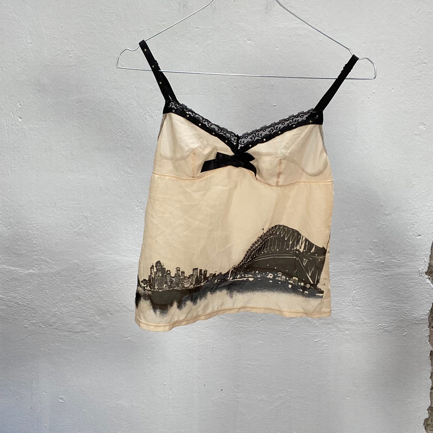 Vintage 2000's Lingerie Creme Cami Top with Black Lace and Skyline Print (XS)