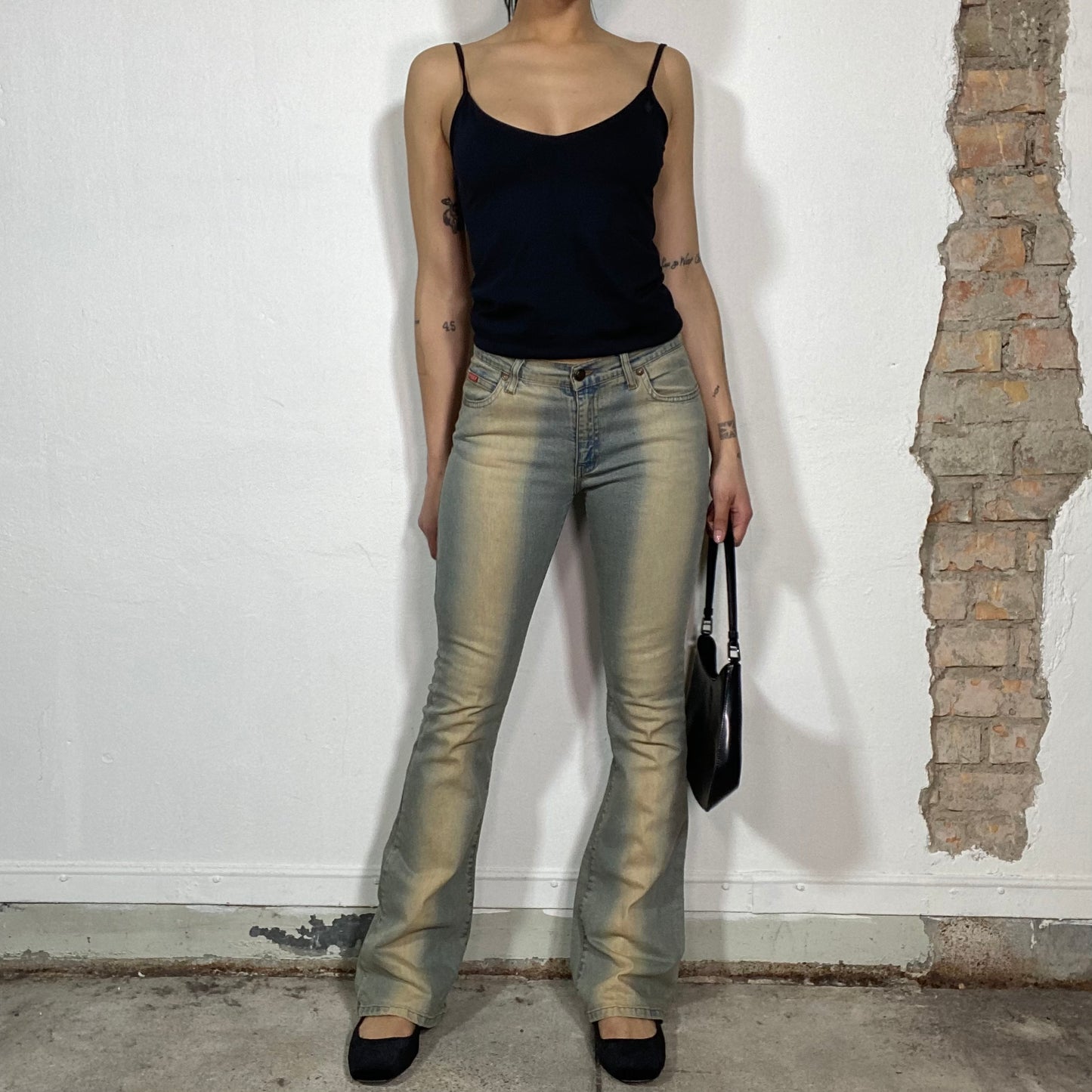 Vintage 2000's Grunge Beige Washed Flared Jeans (S)