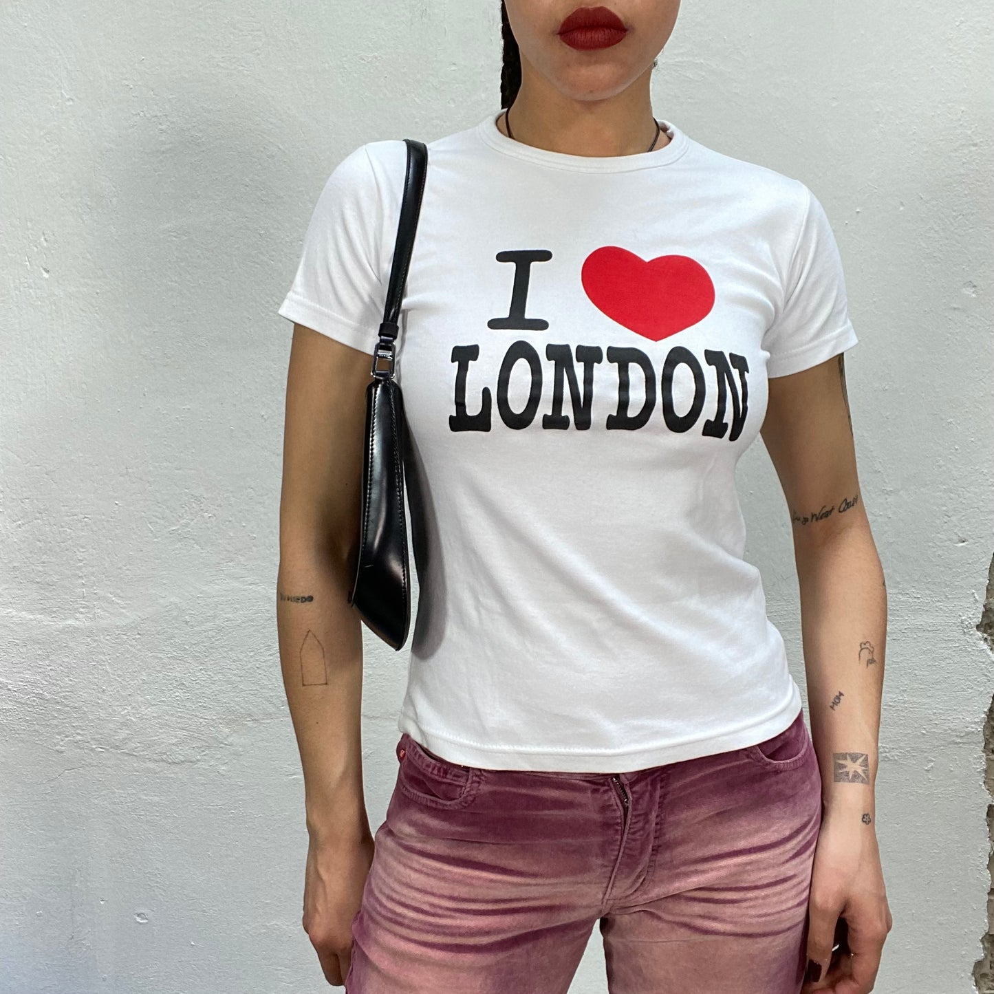 Vintage 2000's Downtown Girl White 'I Love London' Shirt (S/M)