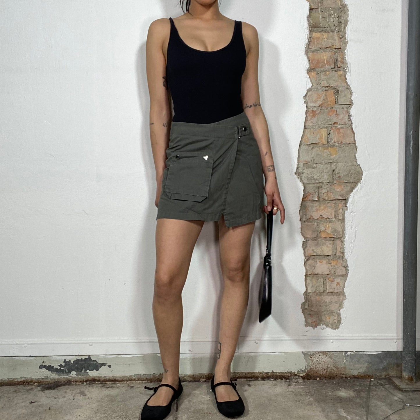 Vintage 90's Dowtown Girl Khaki Cargo Wrap Skort (S)