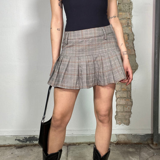 Vintage 90's Dowtown Girl Grey Plaid Pleated Mini Skirt (S)