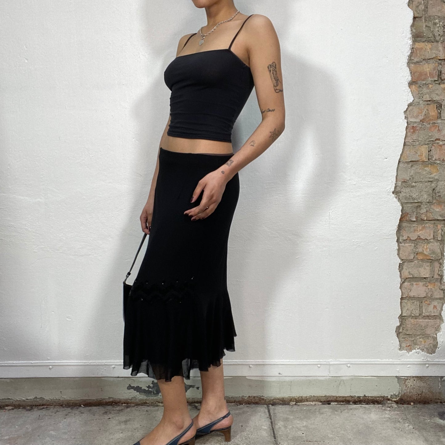 Vintage 2000's Night Out Black Midi Skirt with Sequin Detail (S/M)