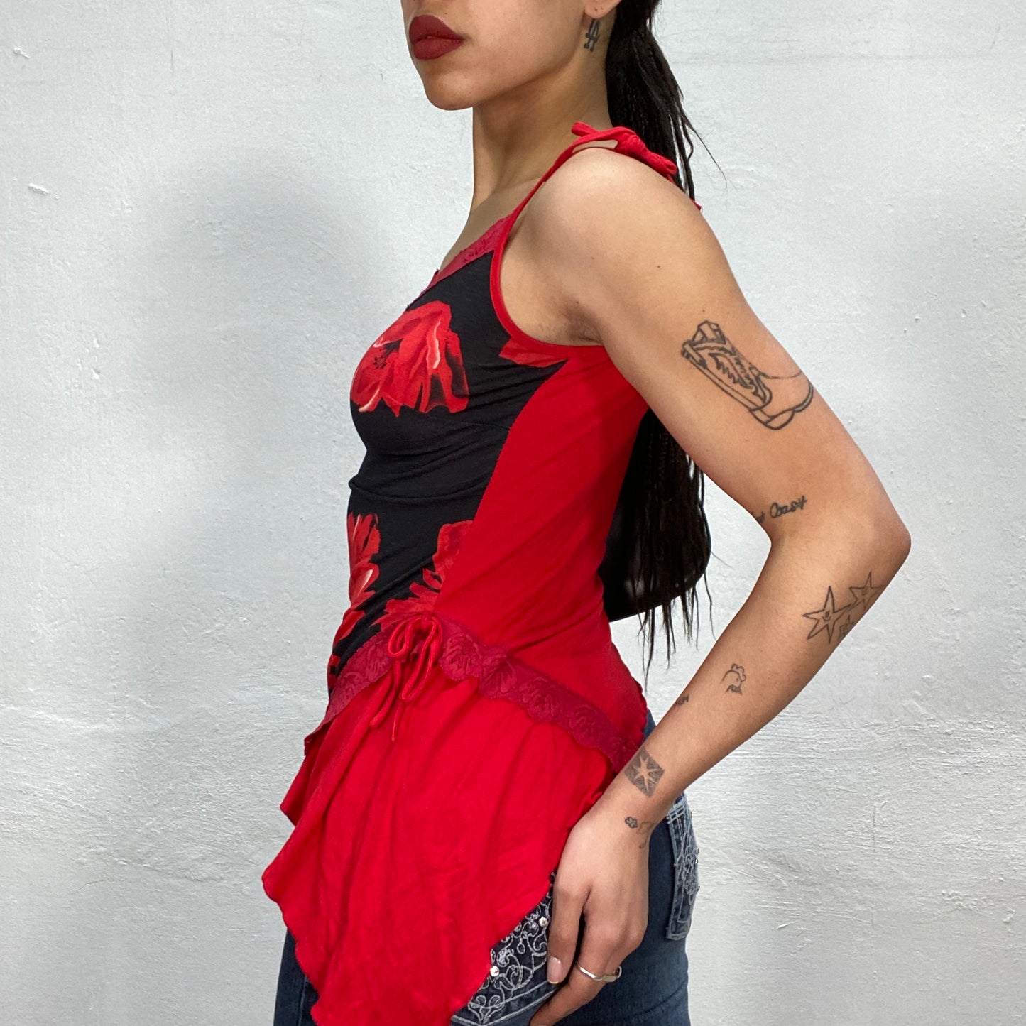 Vintage 2000's Model off Duty Red and Black Top with Rose Print and Lace Details (S)