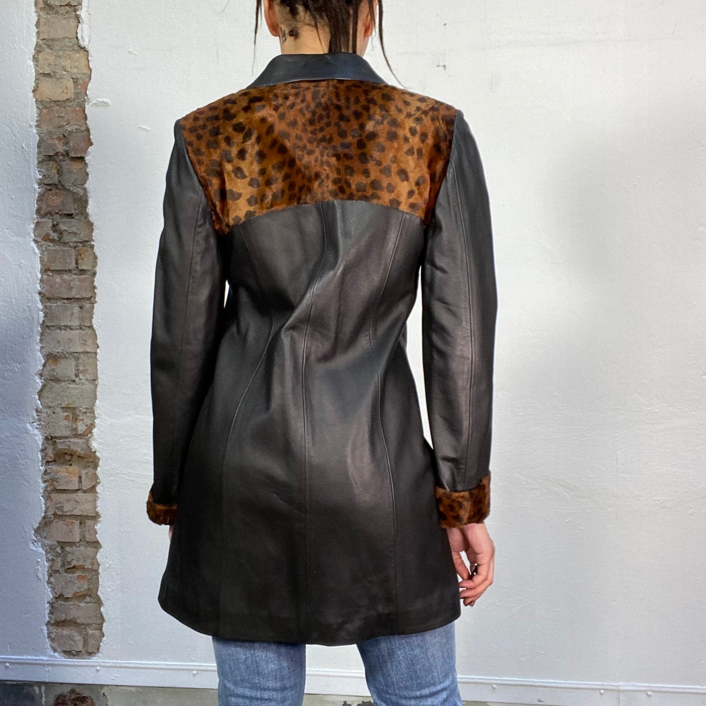 Vintage 2000's Grunge Black Leather Jacket with Leo Print Faux Fur Detail (S/M)