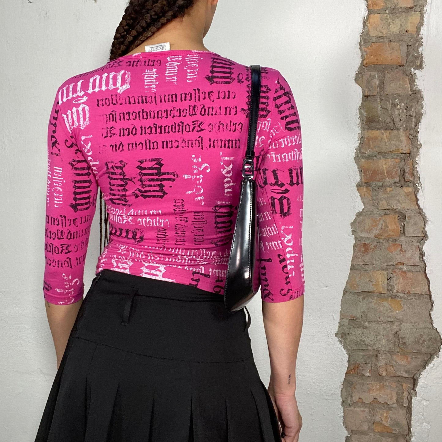 Vintage 2000's Hot Pink Midi Sleeve Top with Gothic Writing Print (S)