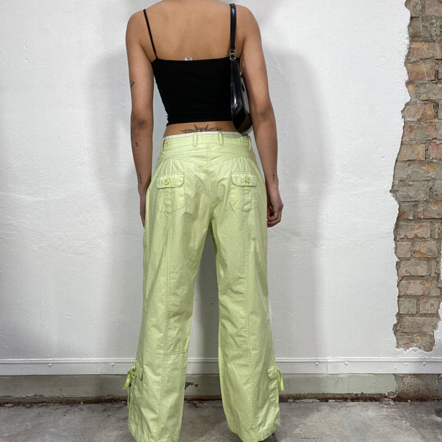 Vintage 2000's Streetstyle Lime Green Cargo Pants (M)