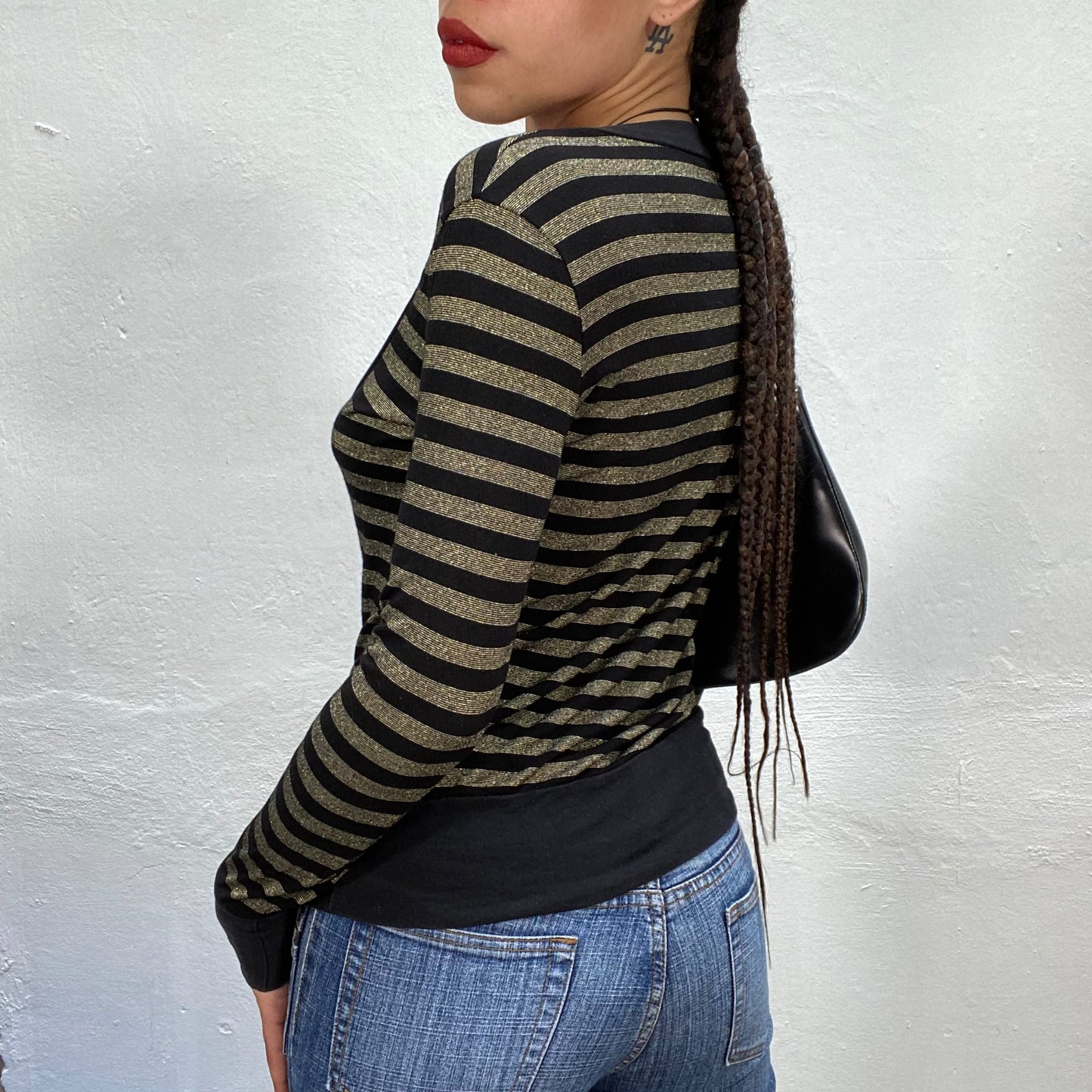 Vintage 2000's Sleaze Black and Gold Striped V-Neck Light Sweater (M)