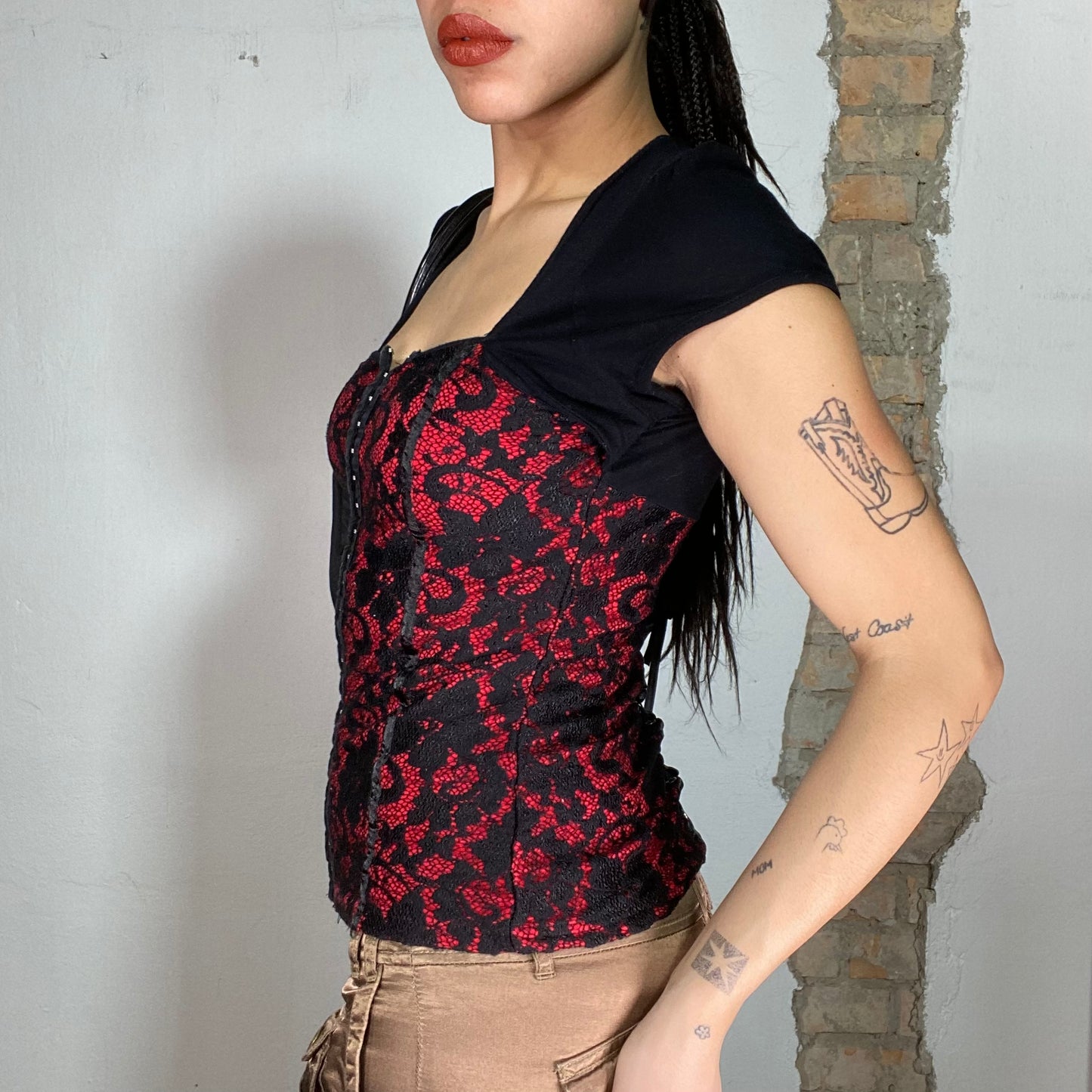 Vintage 2000's Gothic Black and Red Lace Shirt with Hook and Eye Closing (S)