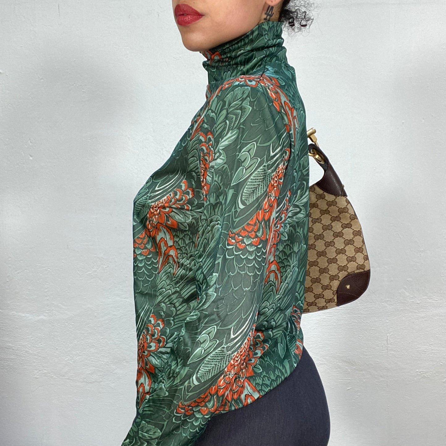 Vintage 2000's Funky Green Turtleneck with Leave Print and Orange Details (M/L)