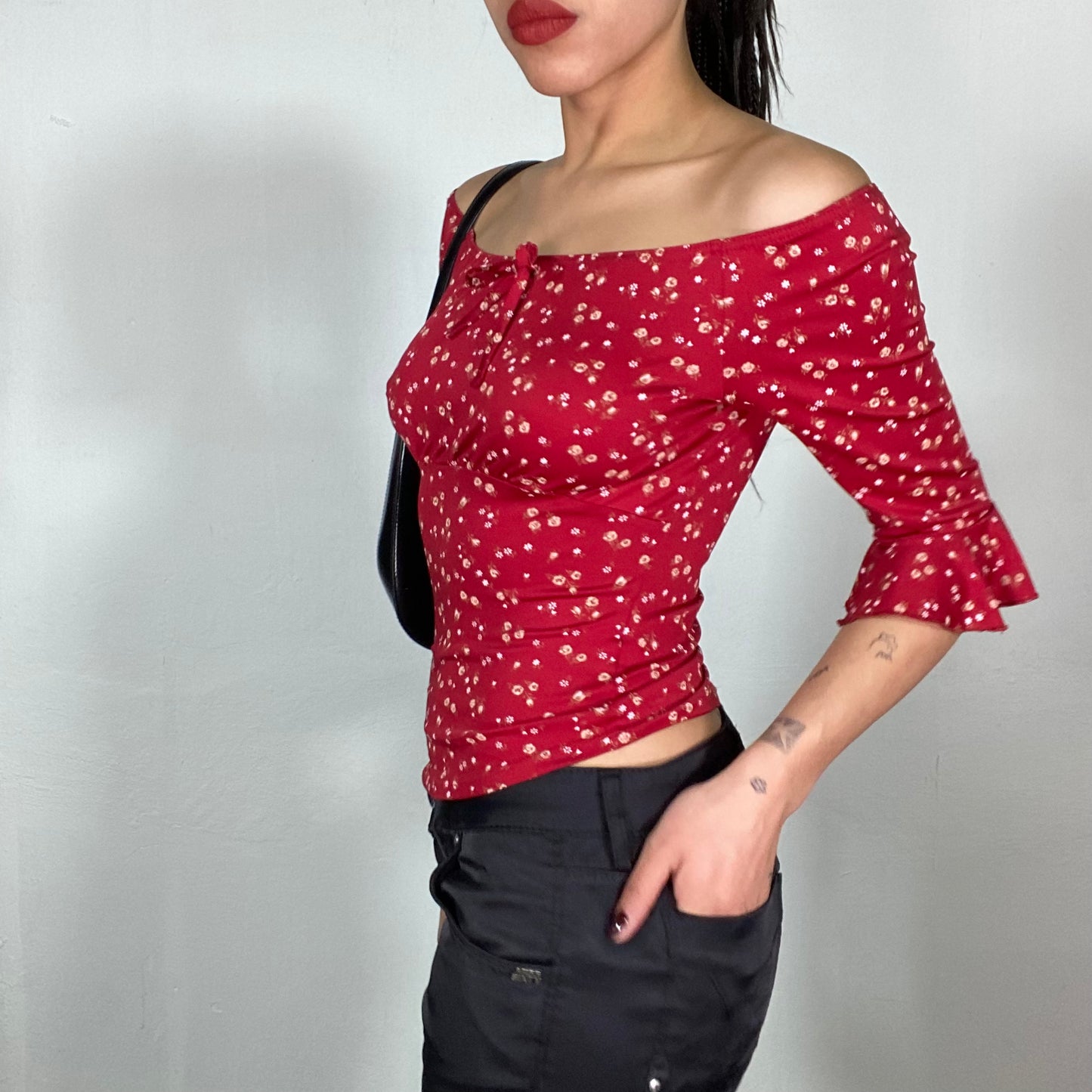 Vintage 2000's Cottage Red Floral Off Shoulder Midi Sleeve Top (S)