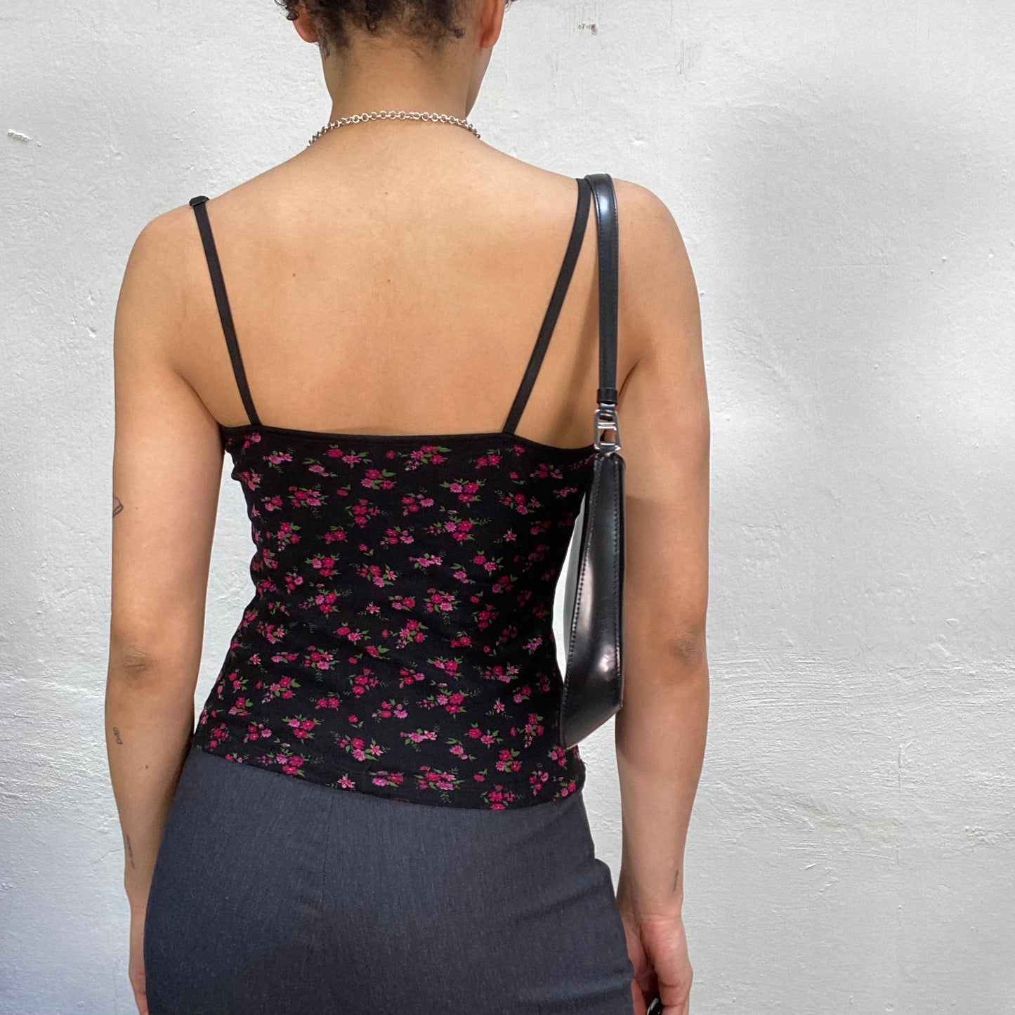 Vintage 90's Coquette Girl Black Cami To with Pink Floral Print (S)