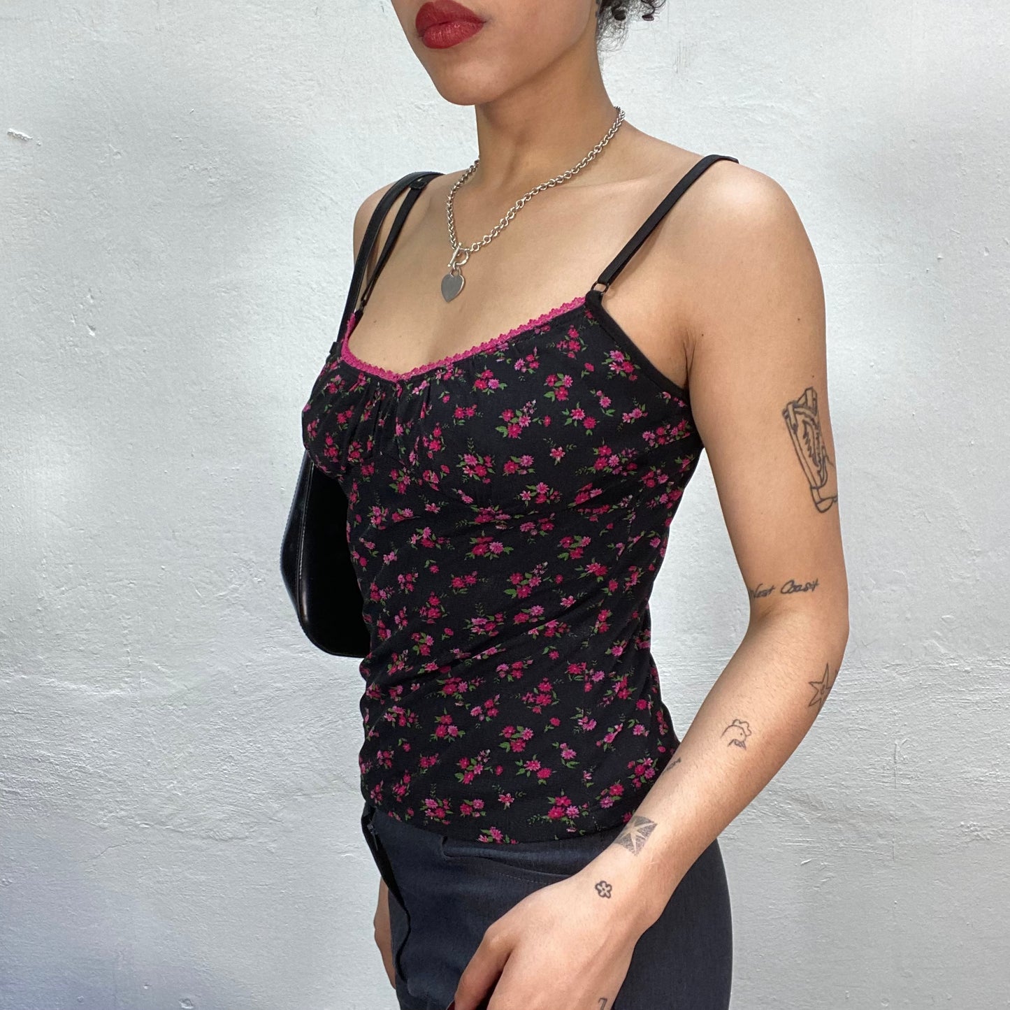 Vintage 90's Coquette Girl Black Cami To with Pink Floral Print (S)