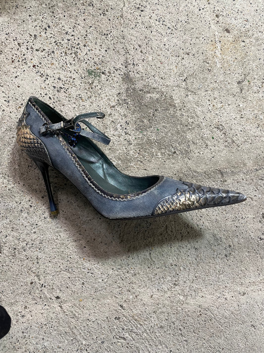 Vintage 2000's Bella Hadid Leather Stilettos with Snake Print and Chain Detail(39)