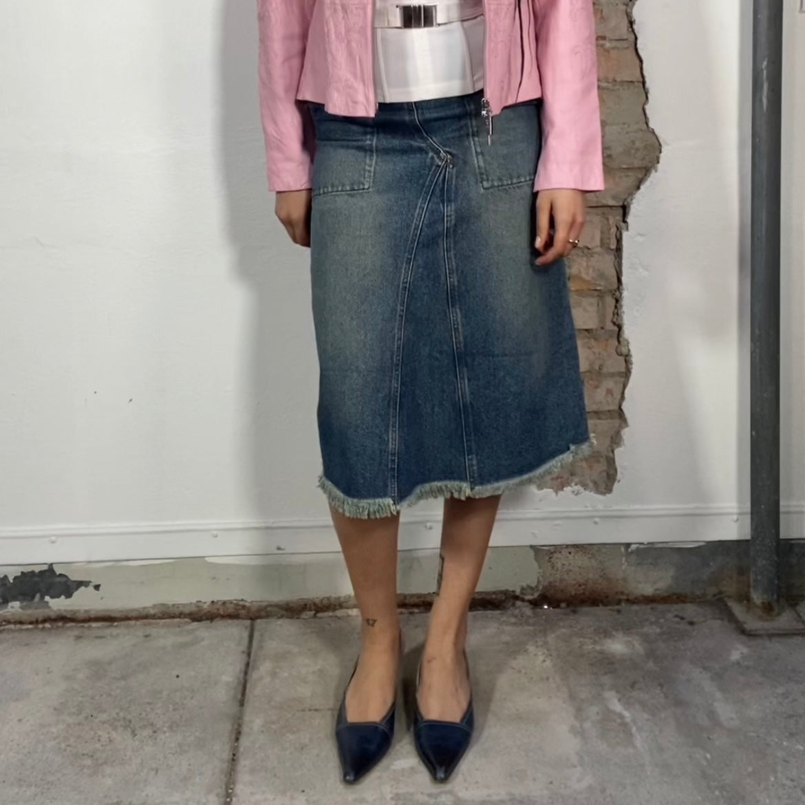 Vintage 2000's Downtown Girl Washed Denim Midi Skirt (XS/S)