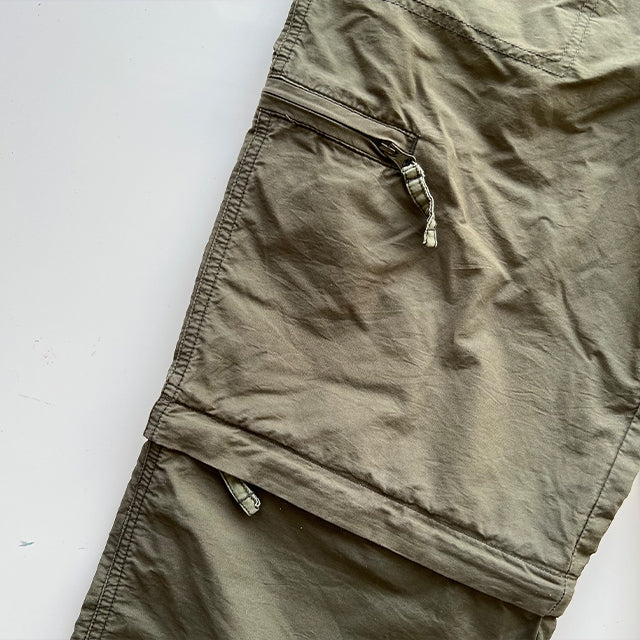 Vintage 90’s Low Waist Khaki Cargo Zip Off Pants (36 EU / 8 UK / 4 US)